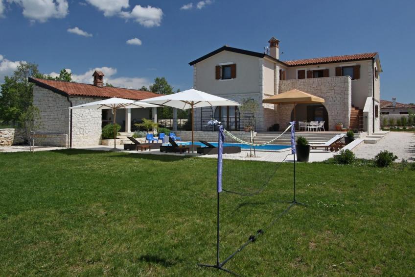 Charmante Villa Histra mit Pool und großem Garten - foto 12