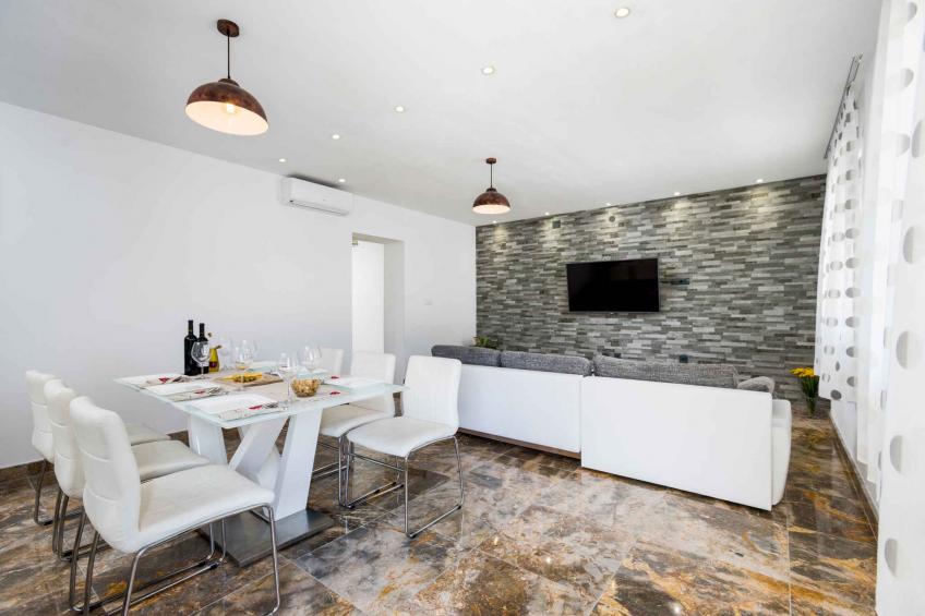 Holiday home with pool, with sea view - BF-GWZNZ - foto 27