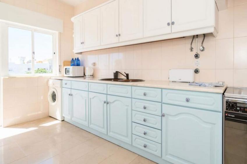 Sunny Seaside Escape - foto 13