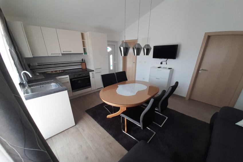 Cozy Apartments with Private Balcony Vinisce - Comfort Two Bedroom Apartment (Owner III) - foto 4