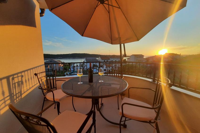 Tolle Wohnung Amphora mit möbliertem Balkon - foto 19