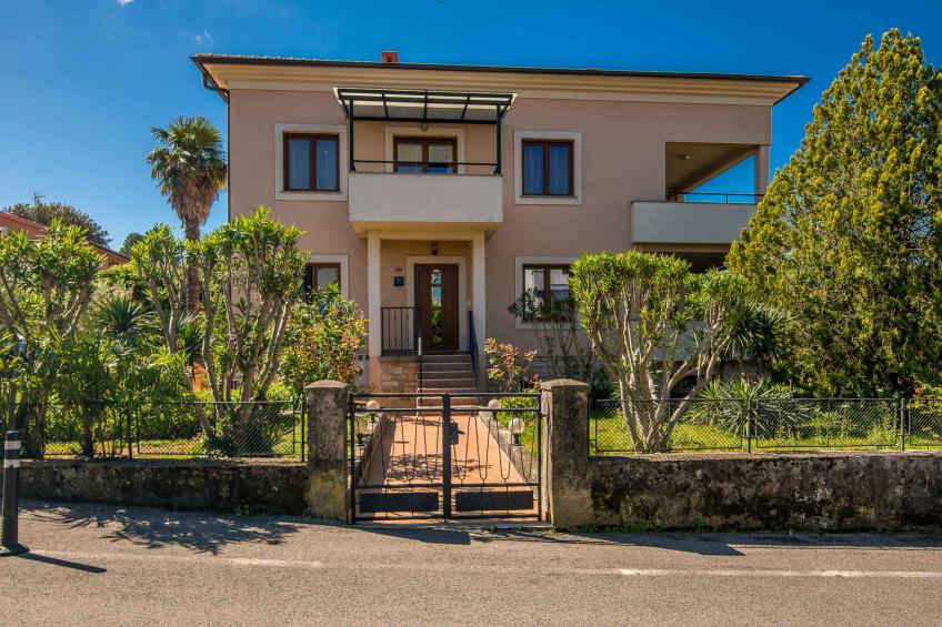 Vakantiewoning in het centrum van Njivice - BF-4XVK6 - foto 5