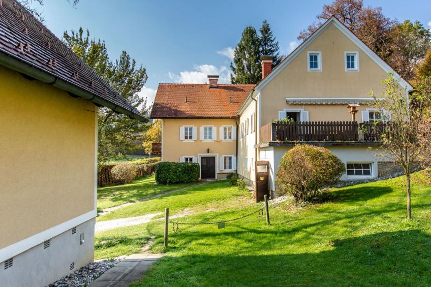 Landgut mit Terrasse - foto 2