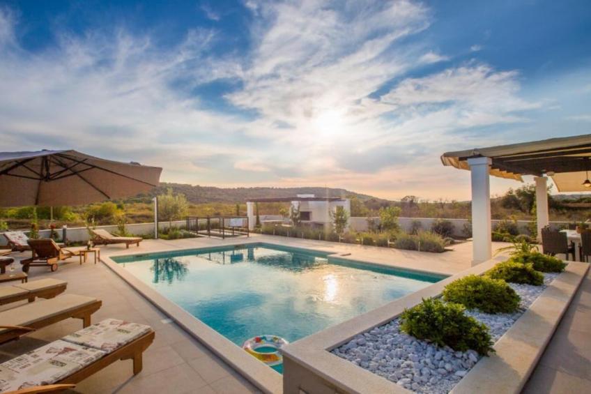 Adriatic Pearl - FourBedroom Villa with heated pool - foto 56