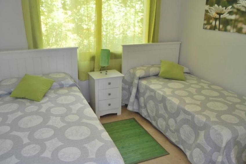 Helle, modernisierte Wohnung mit mehreren Pools - foto 5