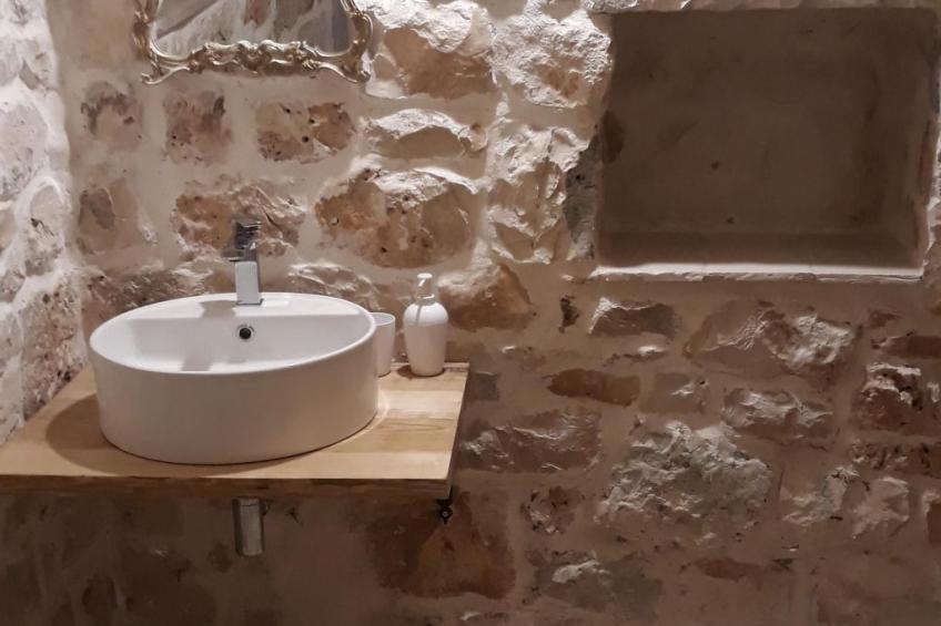 Rundes Steinhaus mit Whirlpool - foto 7