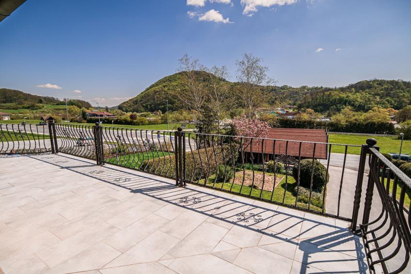 Sunny and Spacious Apartments with Terrace near Water Park - One Bedroom Apartment with Terrace - foto 21