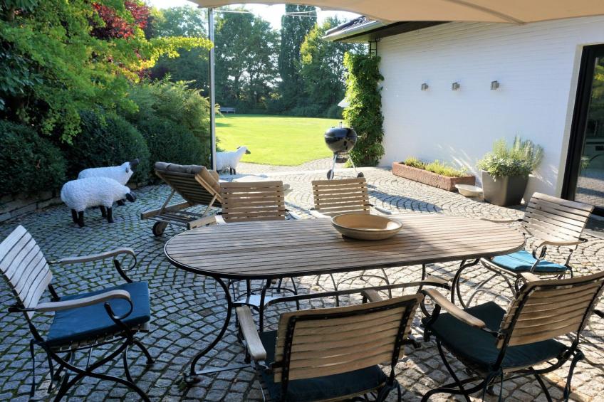 Großzügiges Haus mit traumhafter Gartenanlage - foto 22