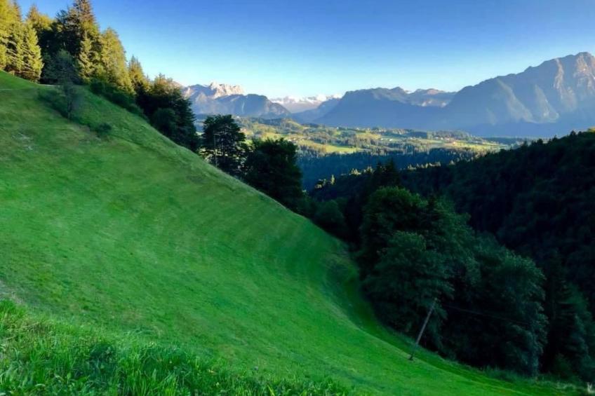mit Blick auf die Berge - foto 46