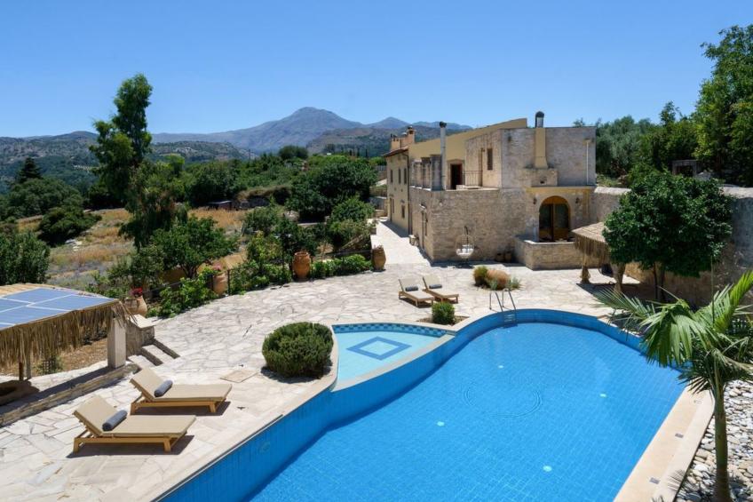 Neue Villa Myre 3, Privater Pool und 3 Wohnungen