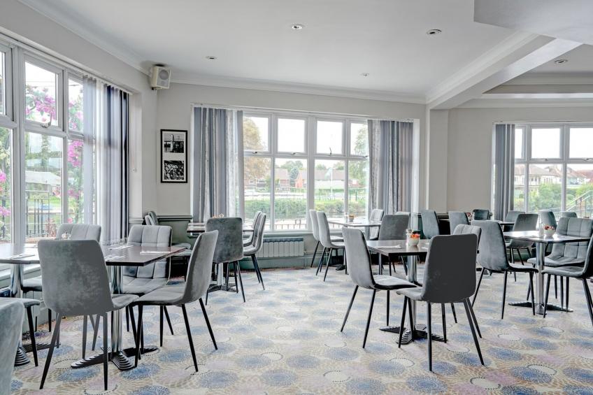 Twin Room with River View - foto 18