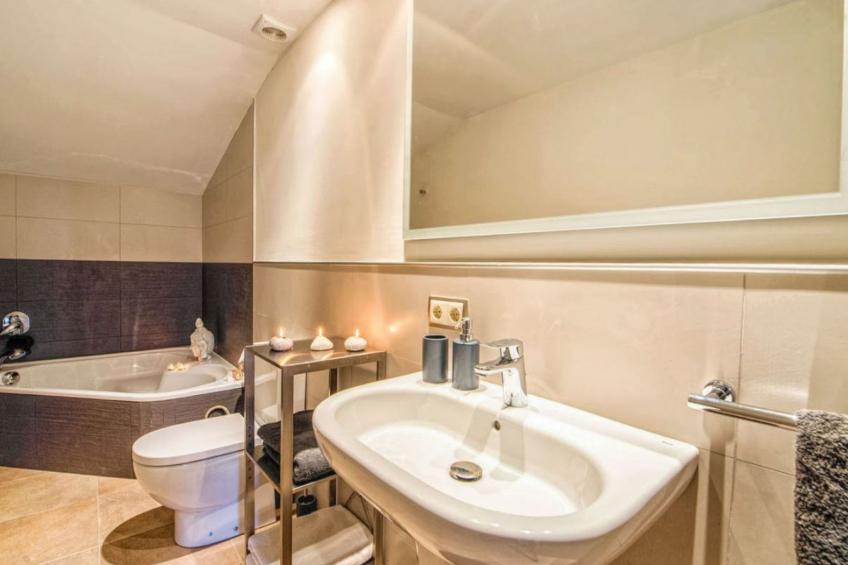 Luxuriöse Finca im modernen Stil mit Pool und Klimaanlage - foto 40