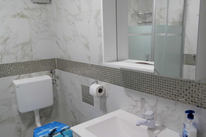 Selce Shorefront Apartment with Balcony and Sea View - Two Bedroom Apartment with Balcony and Sea View - foto 6