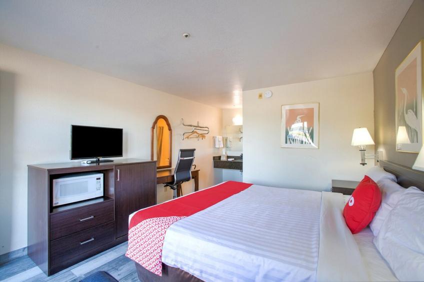 Queen Bed Accessible - foto 11