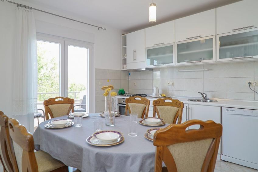 in der Nähe des Meeres und des Sees - foto 18