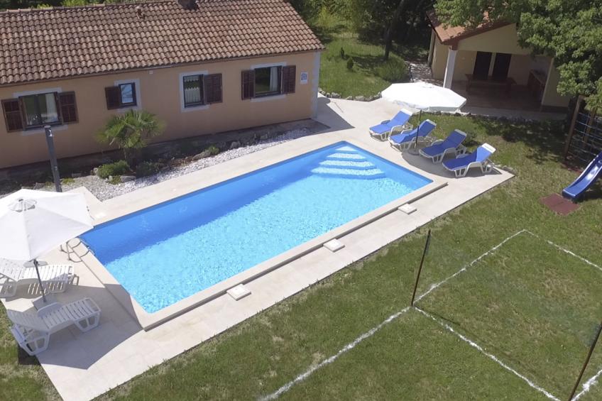 Landgut "Fragola" mit Blick auf die Berge