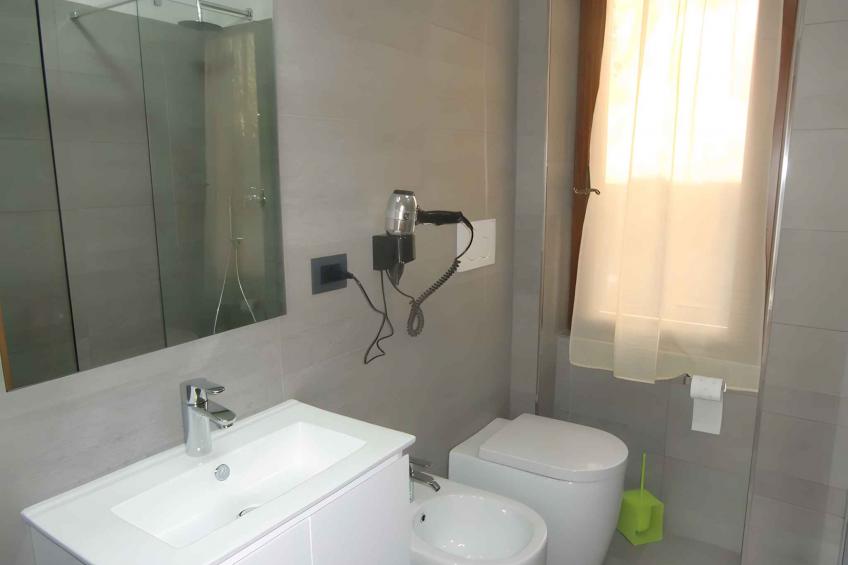 Vakantiewoning met solarium comune met meravigliosa vista lago - VW-G8T9R - foto 29