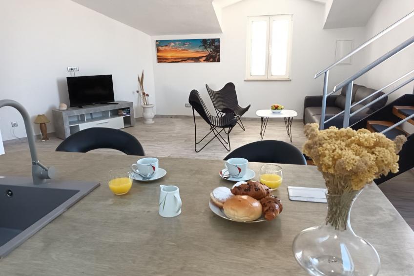 Gesamtes Ferienhaus in Sumartin mit Privatem Pool - foto 46