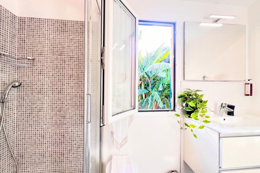 Wohnung im zweiten Stock mit Parkplatz und Garten - foto 35