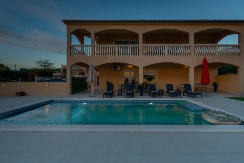 Apartment Holiday House Diana - foto 36