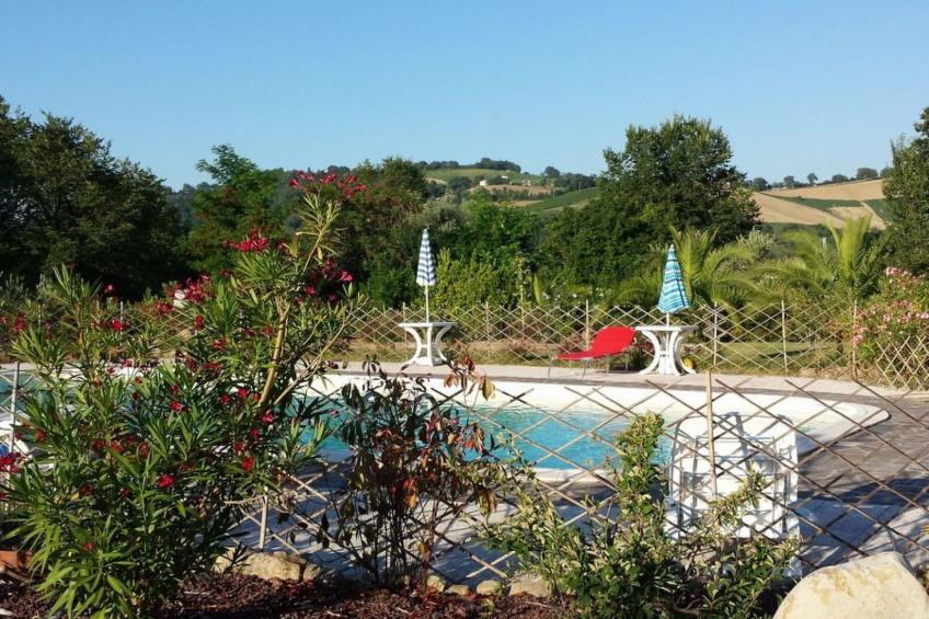 Erschwingliche Villa mit privatem Pool - foto 8