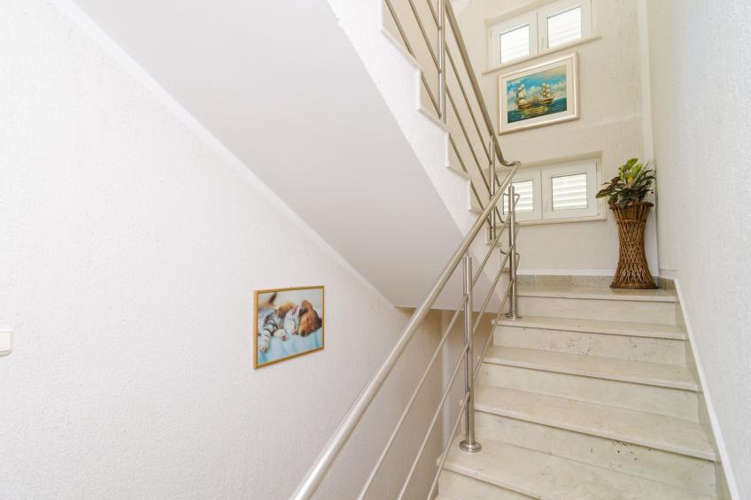 Apartments & Rooms Barišić - Studio Apartment with Balcony and Garden View (First Floor)-APT 2 - foto 16