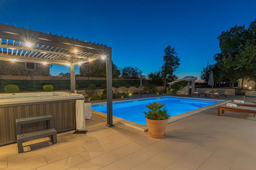 Villa Romansa mit Sauna und Whirlpool in Siritovci - foto 7