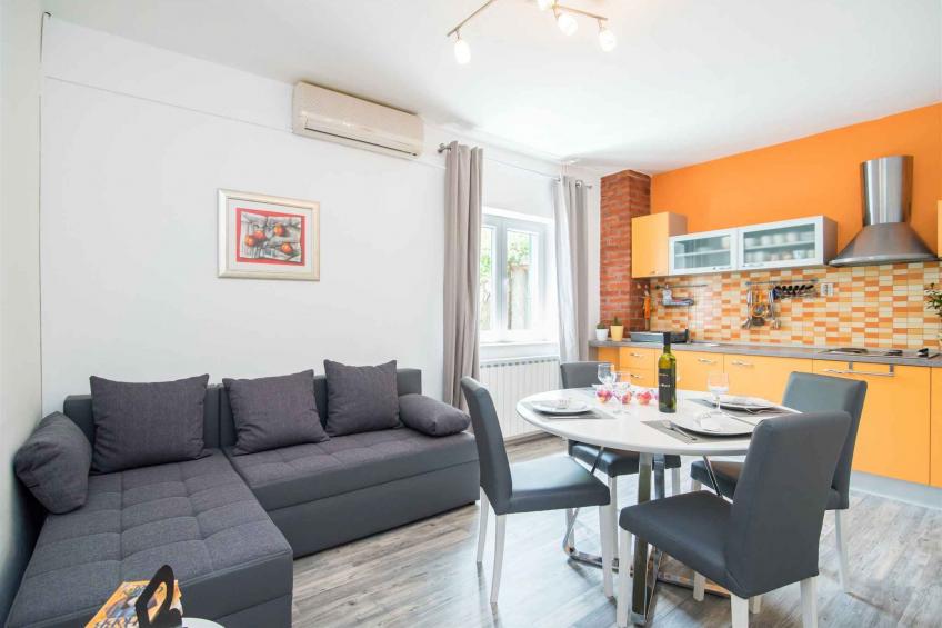 Vakantiewoning met tuin en airco - VW-MBK48 - foto 11