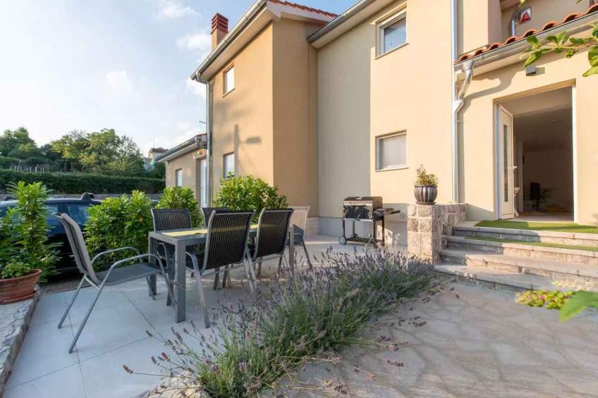 Ferienhaus mit Klimaanlage, Außenpool und eigene überdachte Terrasse - BF-5B2FV - foto 5