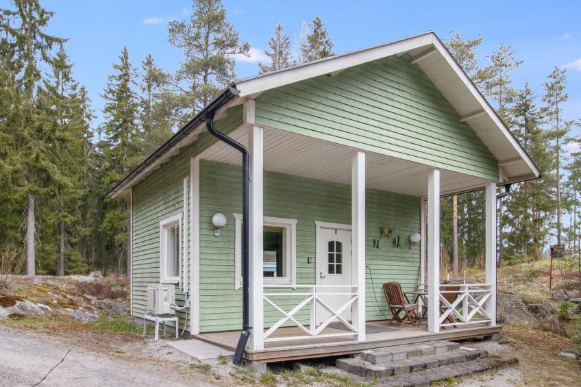 Juhlamenot mökki 11
