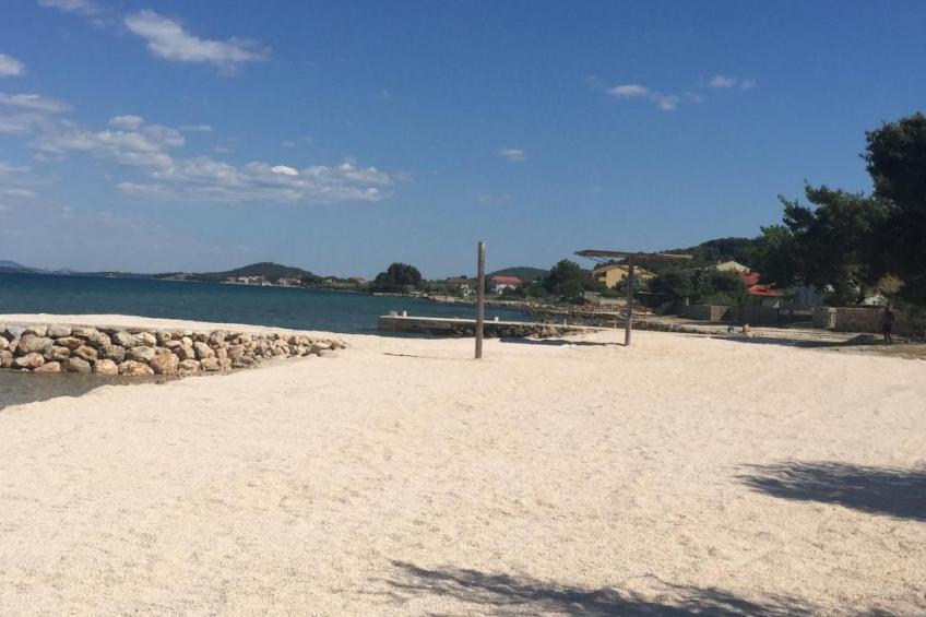 Modernes Ferienhaus in Dobropoljana mit Terrasse, Garten und Grill - foto 38