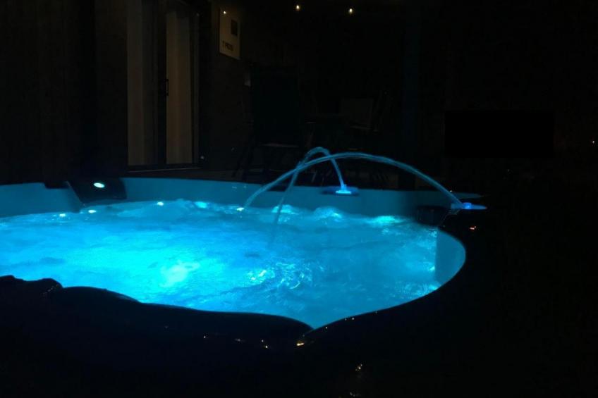 in Wackersdorf mit Whirlpool, Terrasse und Grill - foto 11