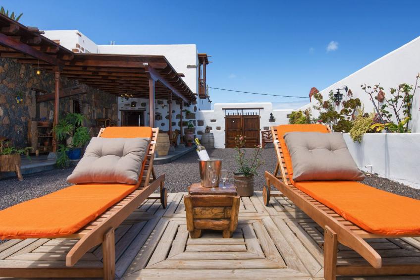 Exklusives Landhaus mit Garten und überdachter Terrasse sowie schöner Aussicht - foto 27