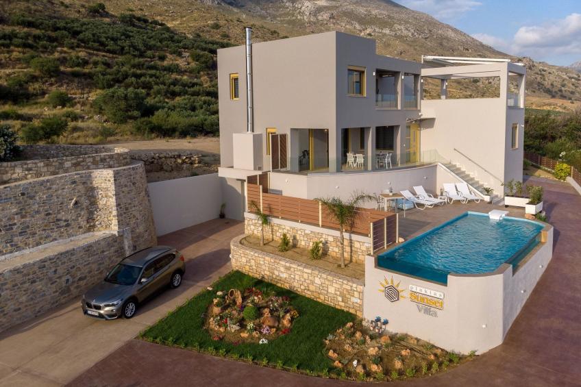 Villa Privater Pool Jacuzzi BBQ Kinderbereich - foto 2