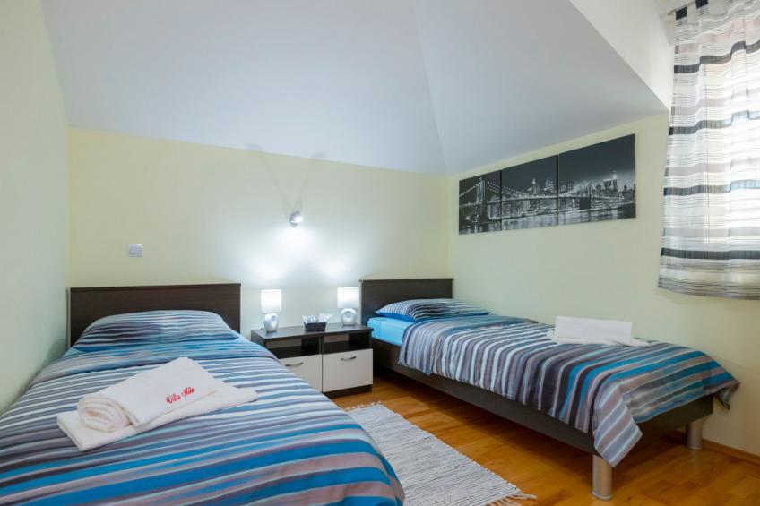 Villa "Mile" mit beheiztem Pool, Grill und Terrasse - foto 44