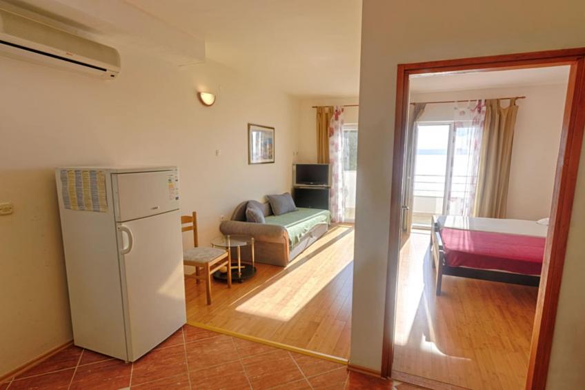 Villa Maslina-Olive two bedroom apartment with balconies and sea view  Faros - foto 2