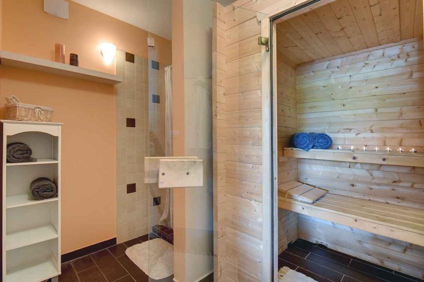 Villa met zwembad, whirlpool, sauna, fitnessruimte en WiFi - BF-785B5 - foto 27
