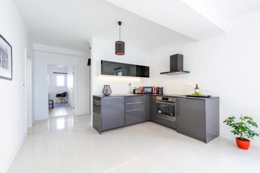 Apartments Villa Capitano - Two Bedroom Apartment with Balcony and Sea View (CRNI) - foto 9