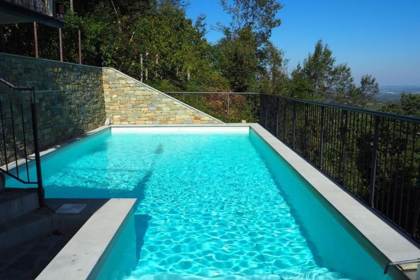 in Verduno mit Gemeinschaftspool