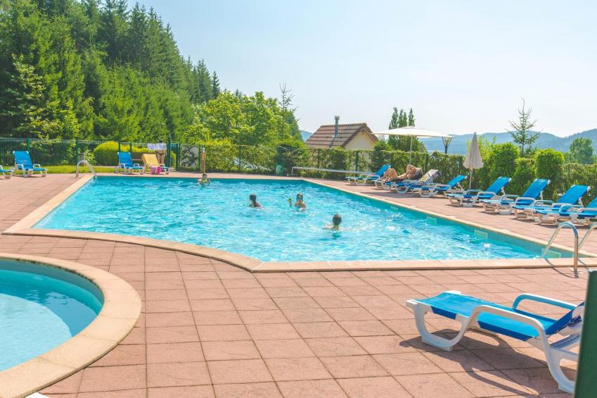 Gîte 3 Pièces 4 Personnes 1 bébé / SAALES PEA 25