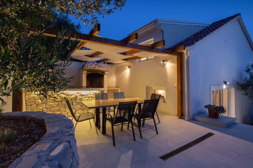 3 Schlafzimmer Villa mit beheiztem Pool und Meerblick - foto 21