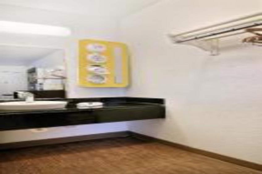 2 Full Beds  Smoking Micfridge - foto 22