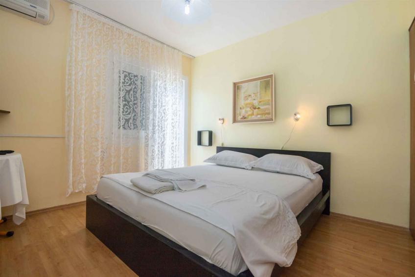 Holiday apartment with air conditioning, terrace and sea view in Slatine - BF-3VNF8 - foto 21