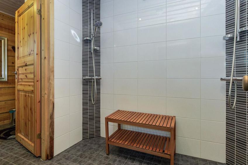 Koivuniemen rouva - foto 18