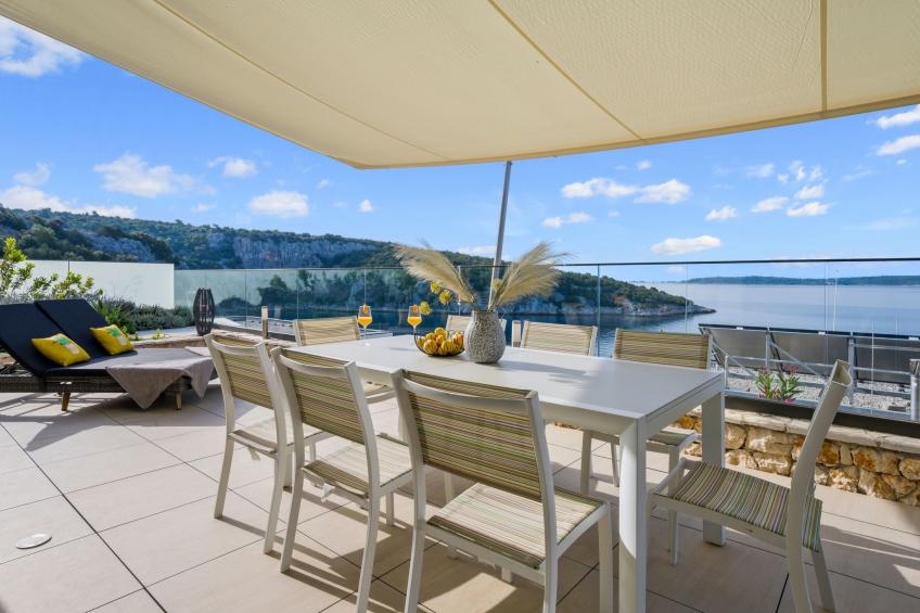 Gemütliches Ferienhaus in Vinišće mit Privatem Pool und Meerblick - foto 2