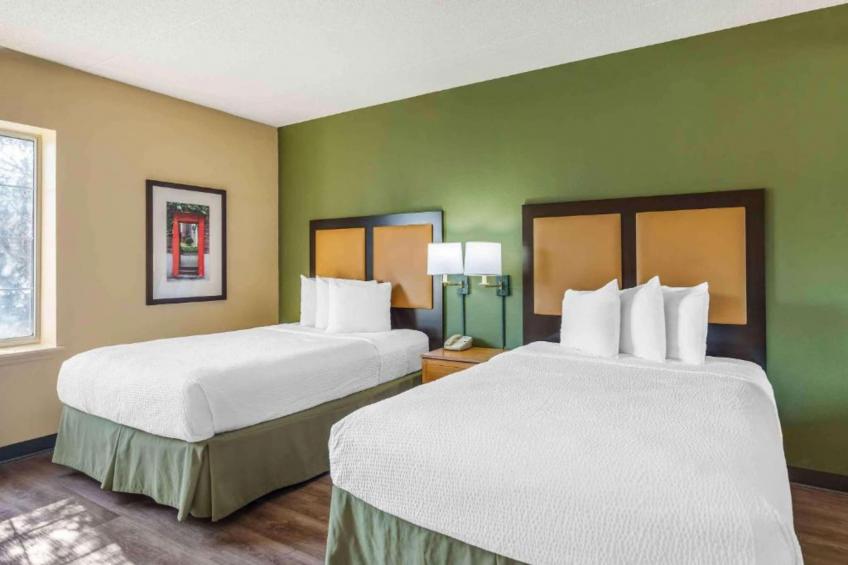 Spacious 2 Queen Beds Nsmk  Kitchen  Studio 6 Vernon Hills - foto 8
