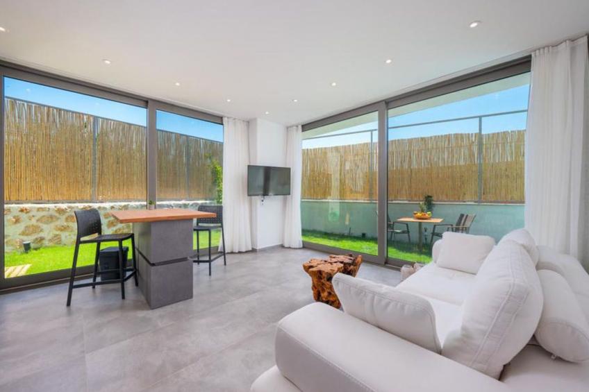 Schöne Villa mit großem Pool - foto 8