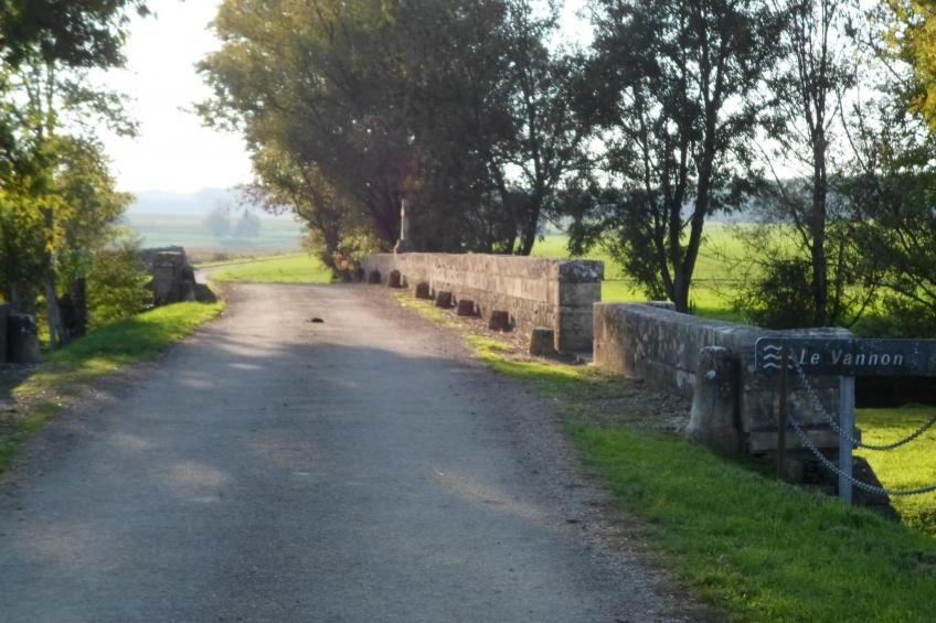 Steinhaus in ländlicher Umgebung mit Pool - foto 23