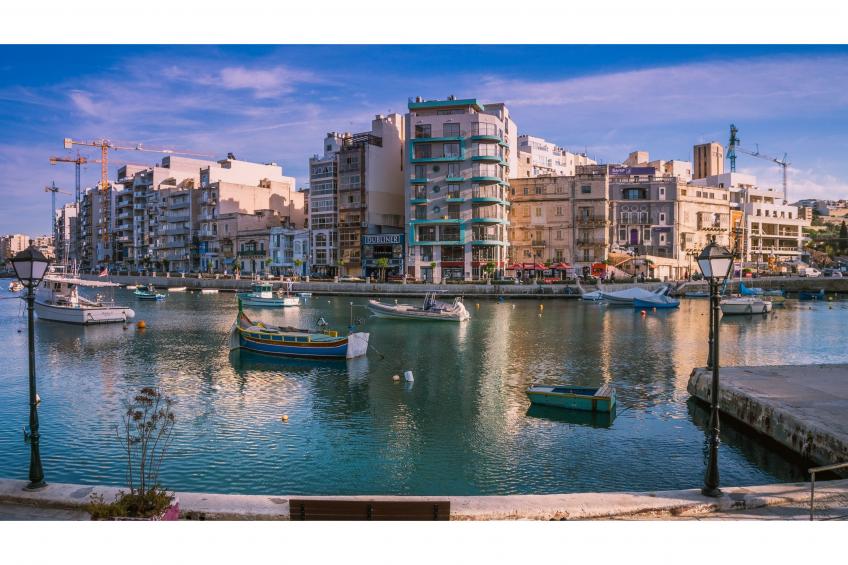 Magnificent Seafront Apartment Sliema - foto 30