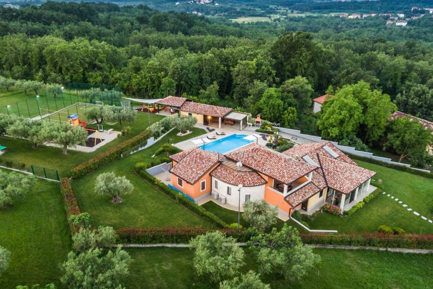 GioEin privater Bereich für 16 Personen, Pool und Sport